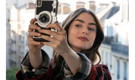 Marchez dans les pas d'Emily in Paris