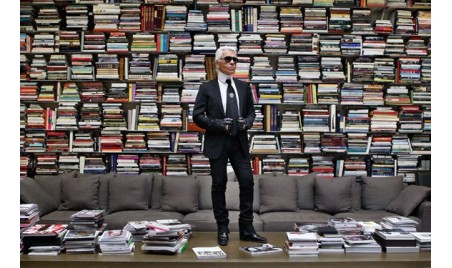 SUR LES TRACES DE KARL LAGERFELD