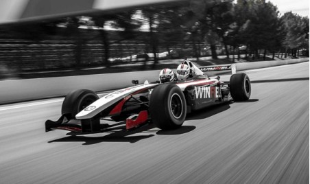 À bord d'une Formule 1 en compagnie d'Olivier PANIS ‹ Greets Paris