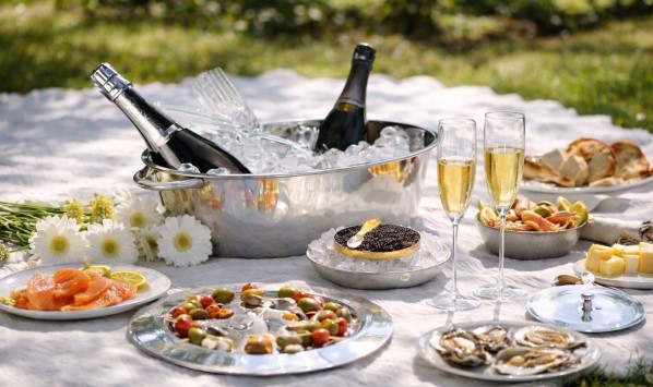 Chic Picnic Paris ‹ Greets Paris