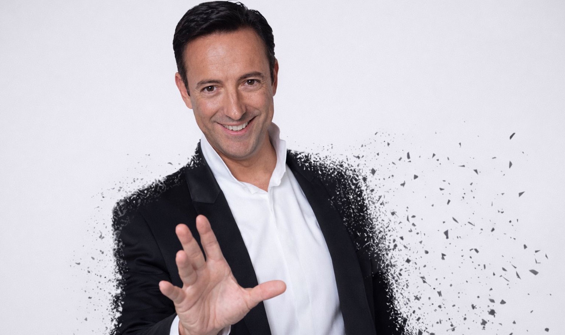 Antonio: a stunning magician! ‹ Greets Paris