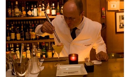 Découvrez la Mixologie en compagnie du meilleur Barman au monde.