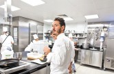 Immersion totale dans les cuisines du restaurant Le Meurice Alain Ducasse