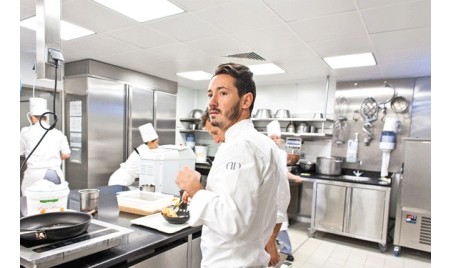 Immersion totale dans les cuisines du restaurant Le Meurice Alain Ducasse