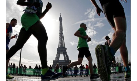 Play golf with Thomas Levet