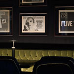 DANS L’INTIMITÉ DE SERGE GAINSBOURG : VISITE PRIVÉE DE SA MAISON À PARIS