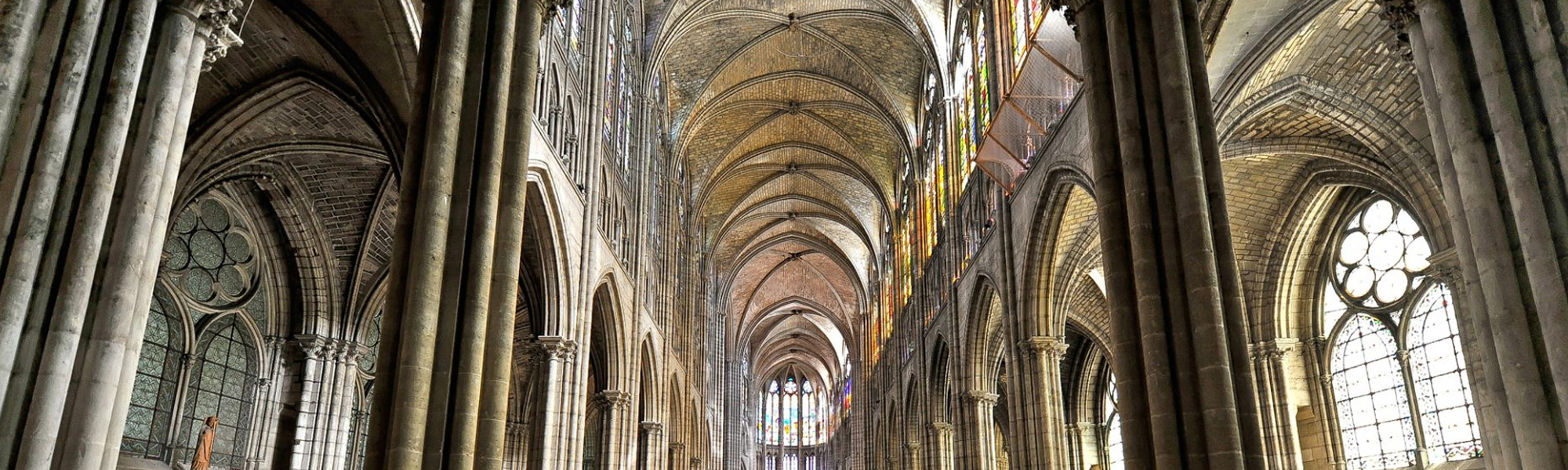 Cathédrale-Basilique de Saint-Denis, nécropole des Rois et Reines de France.