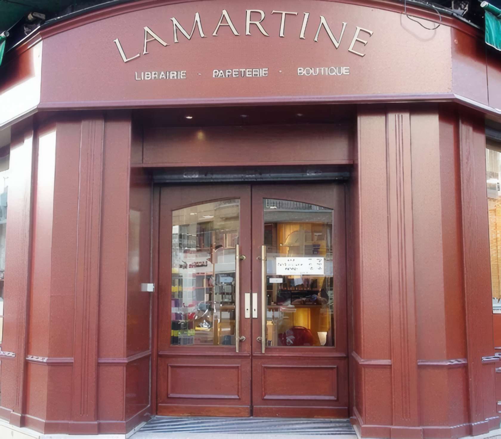 GREETS X LAMARTINE PARIS
