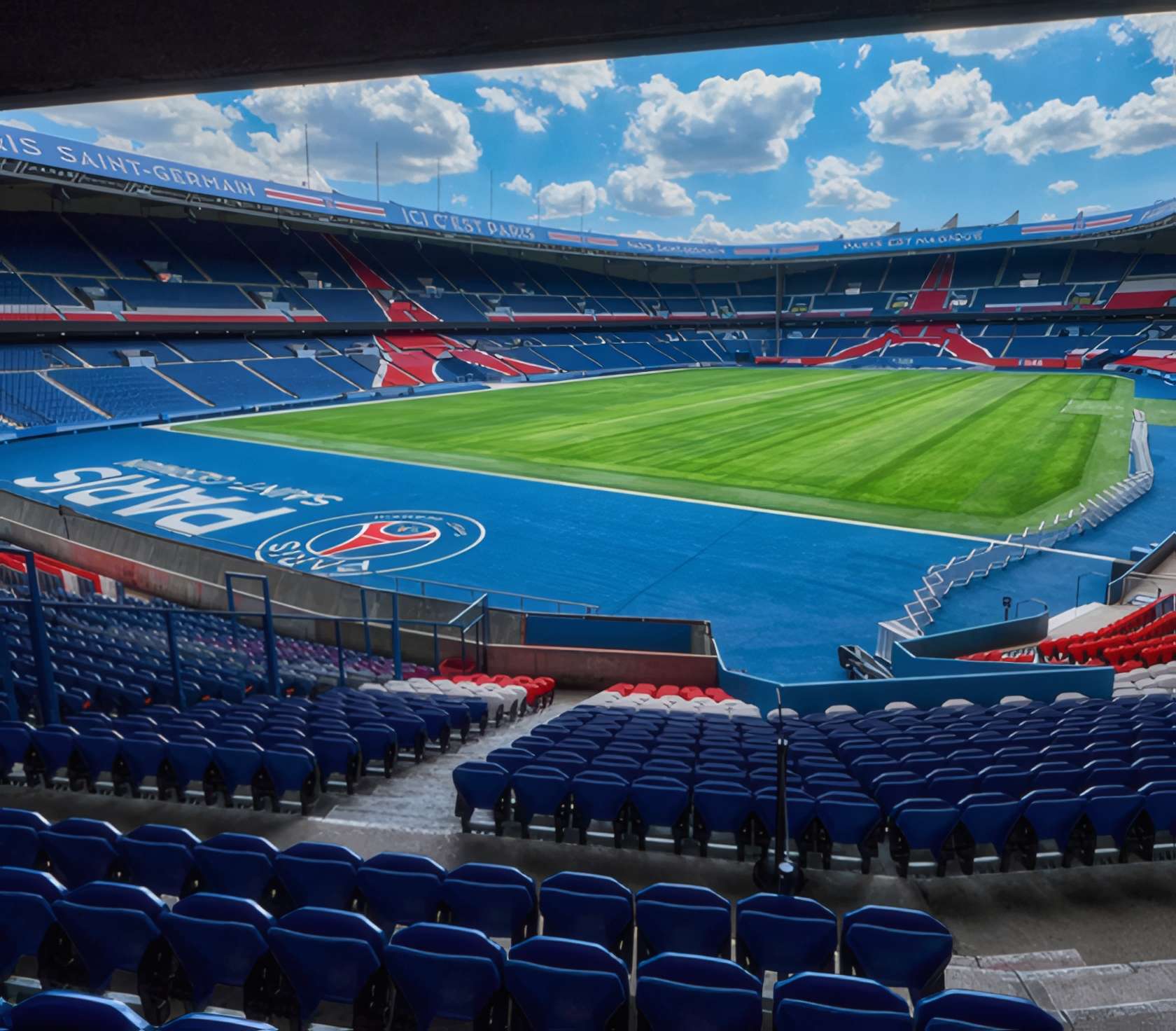 GREETS X PARIS SAINT-GERMAIN