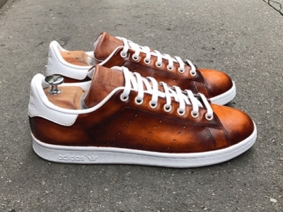 TREAT YOURSELF TO A UNIQUE PAIR OF SNEAKERS FROM THE FAMOUS TENNIS SHOES BRAND..